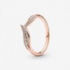 Anillo en Pandora Rose hojas brillantes con circonitas cubicas transparentes Talla 12